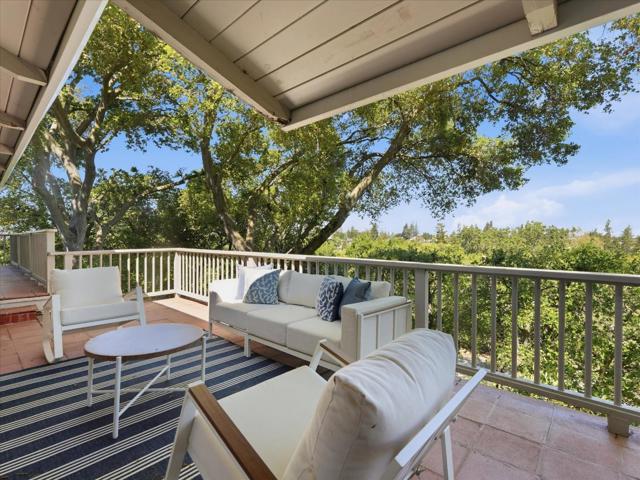 624 Oakridge Drive, Los Altos CA: https://media.crmls.org/mediaz/a27ef2e8-0974-44c2-9dfb-b18265ddf9a9.jpg