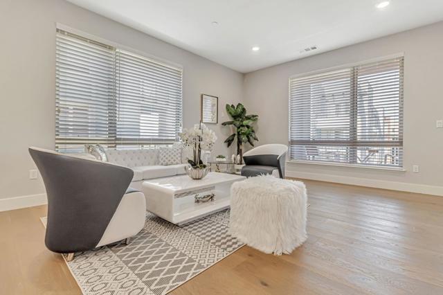 1028 Foster Square Lane, Foster City CA: https://media.crmls.org/mediaz/a27f5a66-c158-4da9-ad6e-aae3ce8e29b0.jpg