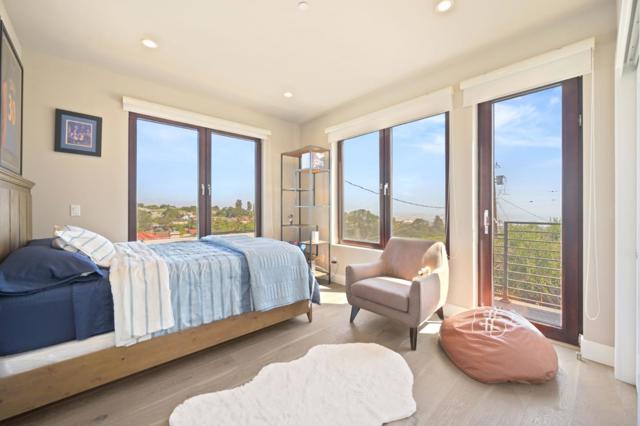 1548 Los Montes Drive, Burlingame CA: https://media.crmls.org/mediaz/a27f75d2-7cf6-4307-8179-9e6a24ef95b7.jpg