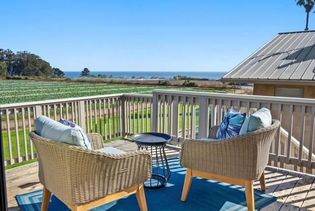 126 Via Novella, Aptos CA: https://media.crmls.org/mediaz/a27fd6b1-4884-420f-bb3e-3c3026032cf2.jpg