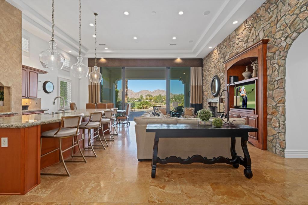 MLS #219138516DA image #14