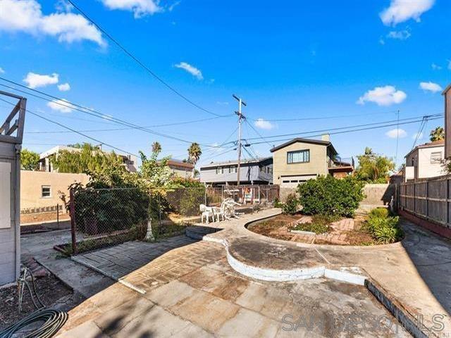 4655 Campus Ave - photo 4
