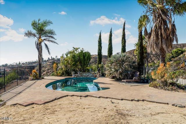 Detail Gallery Image 8 of 26 For 520 E Highland Dr, Camarillo,  CA 93010 - – Beds | – Baths