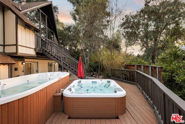 20500 Paradise Lane, Topanga CA: https://media.crmls.org/mediaz/a2812beb-7bf6-4453-96c8-3617920cded3.jpg