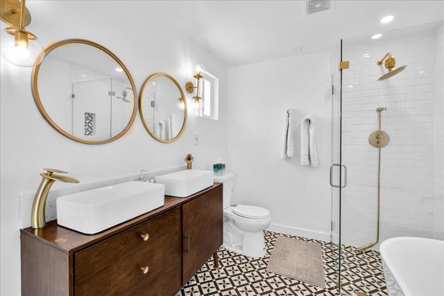 963 S Paseo Caroleta, Palm Springs CA: https://media.crmls.org/mediaz/a28177e8-90cc-4644-a1fc-d83f8d113706.jpg