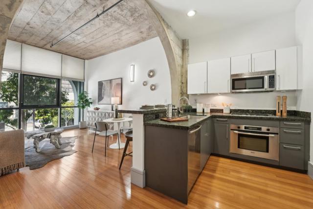 1 S Park Street, San Francisco CA: https://media.crmls.org/mediaz/a281b91c-9def-4e0f-ad3f-3ff6e9d7f818.jpg