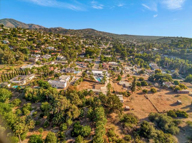 Detail Gallery Image 14 of 27 For 9210 Tropico Dr, La Mesa,  CA 91941 - – Beds | – Baths