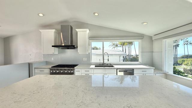 Detail Gallery Image 24 of 74 For 6611 Avenida De Las Pescas, La Jolla,  CA 92037 - 4 Beds | 3 Baths