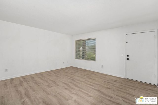 1852 N Mira Loma Way, Palm Springs CA: https://media.crmls.org/mediaz/a284f19b-a498-4c34-a7d8-175ecfe832bf.jpg