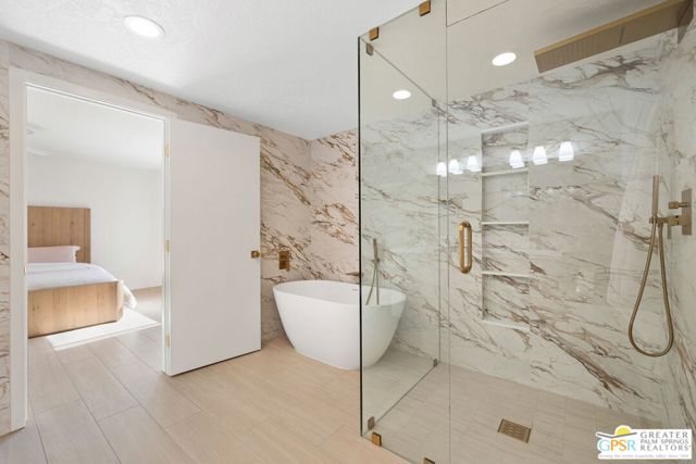 6 Joya Drive, Palm Desert CA: https://media.crmls.org/mediaz/a2865237-500b-4701-8730-2f9786c4f429.jpg