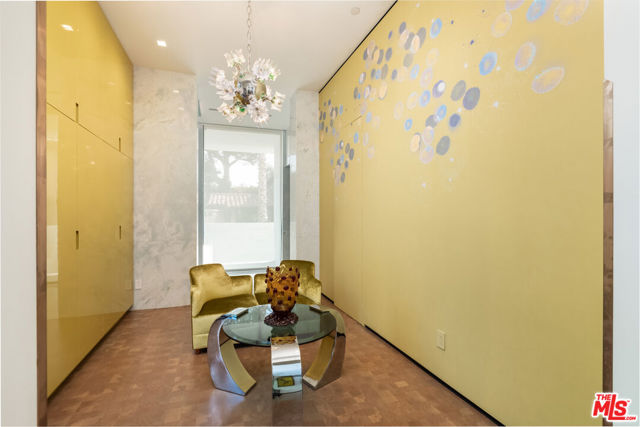 Image 25 of 53 For 809 Rexford Drive