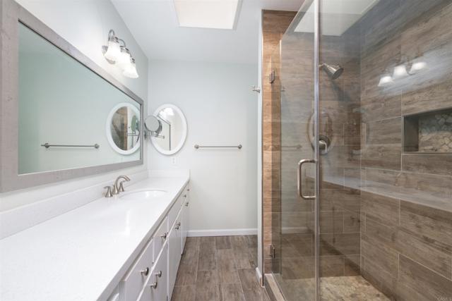 4402 Shearwater Way, Oceanside CA: https://media.crmls.org/mediaz/a287942e-1da7-41b1-b9a8-7496bca1239d.jpg