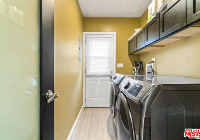 10915 Ayres Avenue, Los Angeles CA: https://media.crmls.org/mediaz/a287ddd6-613d-4a94-8b23-7400df1a2827.jpg