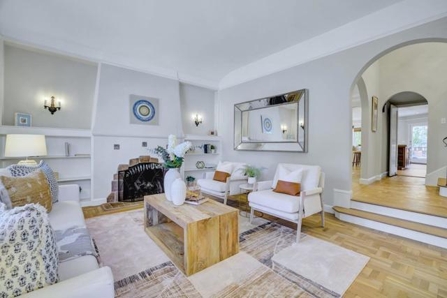 430 26th Avenue, San Mateo CA: https://media.crmls.org/mediaz/a287f167-9f32-4231-a142-7b0c6ec376d6.jpg