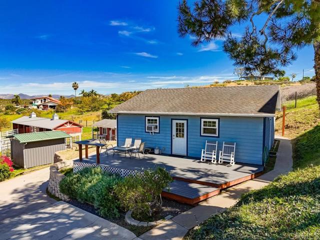 Detail Gallery Image 12 of 75 For 31959 via Ararat Dr, Bonsall,  CA 92003 - 8 Beds | 5/2 Baths