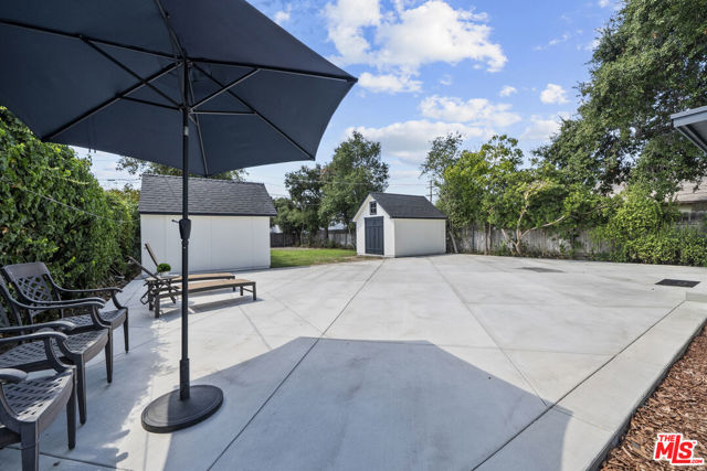 746 Valley View Avenue, Monrovia CA: https://media.crmls.org/mediaz/a28960d8-a8c4-4831-a3a0-e49d52c8a754.jpg