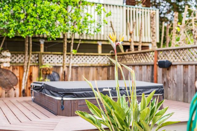 509 36th Avenue, Santa Cruz CA: https://media.crmls.org/mediaz/a2897bd4-ccd4-41f4-bdf9-aeffd28cc4d8.jpg