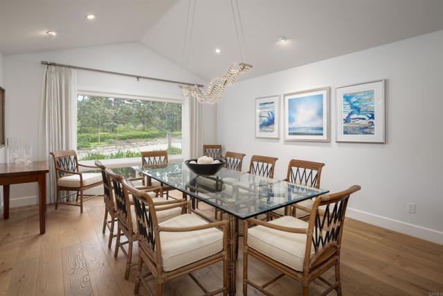5041 El Secreto, Rancho Santa Fe CA: https://media.crmls.org/mediaz/a28c9985-4245-4aeb-922e-bfe16b03580b.jpg
