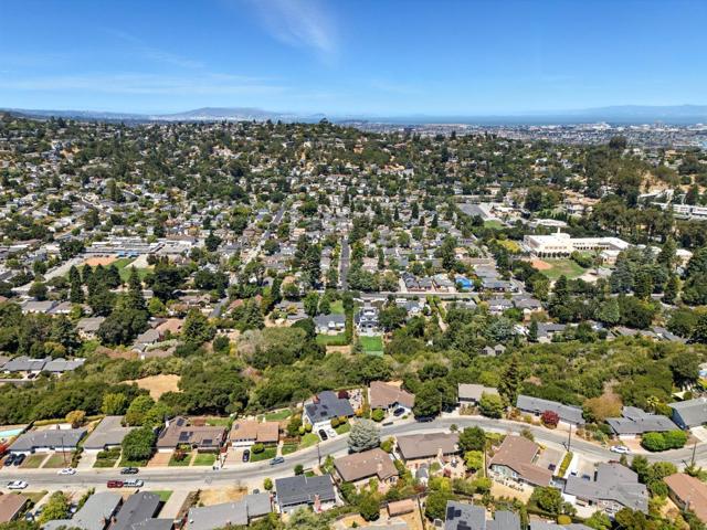 1627 El Verano Way, Belmont CA: https://media.crmls.org/mediaz/a28d2719-f78d-45af-98db-518341c0e5ea.jpg