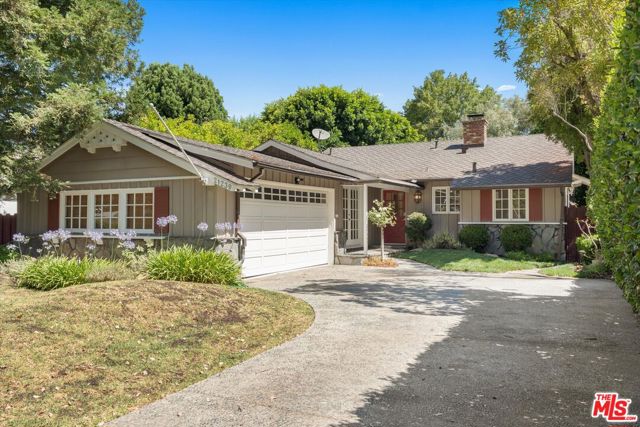 21239 Velicata Street photo 3