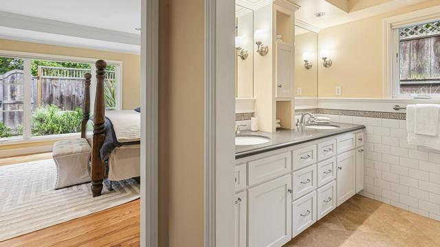 161 E Floresta Way, Portola Valley CA: https://media.crmls.org/mediaz/a28e9b5e-398d-404b-b79d-158d347aa23b.jpg