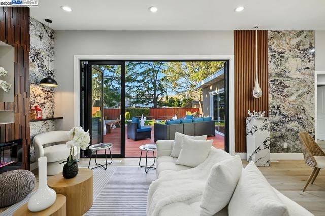30456 Hoylake St, Hayward CA: https://media.crmls.org/mediaz/a291c4e5-b31d-44e6-a0b0-29b74542b2af.jpg