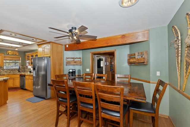 387 Wren Drive, Big Bear CA: https://media.crmls.org/mediaz/a291cbf7-3732-4fcf-b497-92d677f2594c.jpg