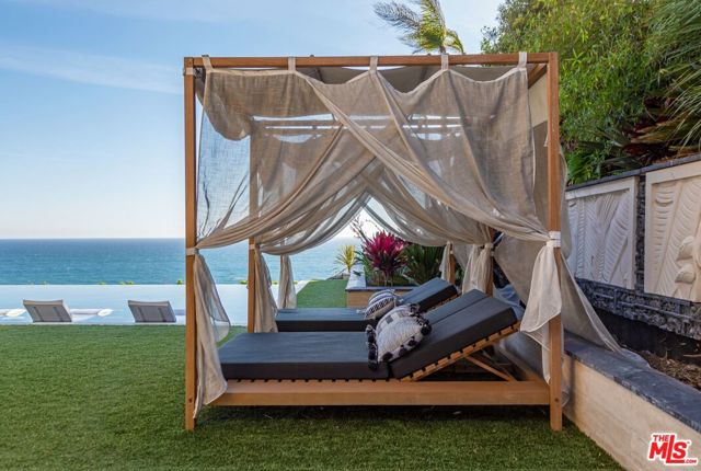 11870 Ellice Street, Malibu CA: https://media.crmls.org/mediaz/a291efb2-fdcd-44eb-b052-bd9469388a9b.jpg