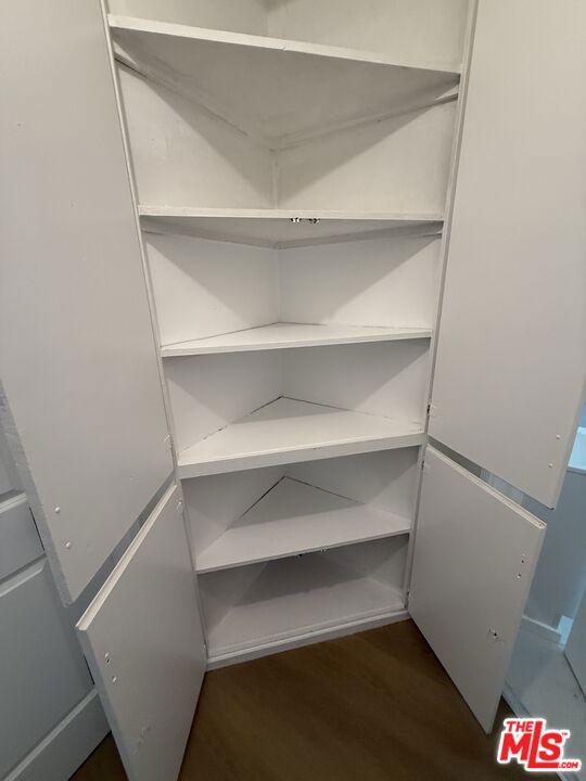 1543 11th Street, Santa Monica CA: https://media.crmls.org/mediaz/a292b6e0-25db-4430-8fcf-dbcbb2ca7aaa.jpg