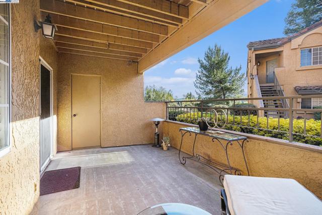 705 WATSON CANYON CT, San Ramon CA: https://media.crmls.org/mediaz/a2931def-f258-48a8-8cf9-5ade3067ec09.jpg