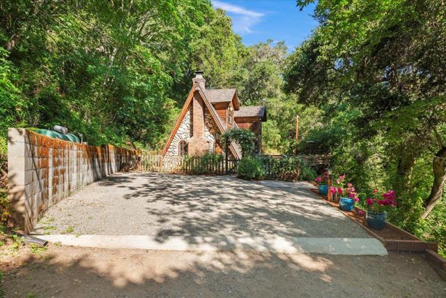 65 Hitchcock, Carmel Valley CA: https://media.crmls.org/mediaz/a2942023-860b-409b-980e-f51549b433aa.jpg