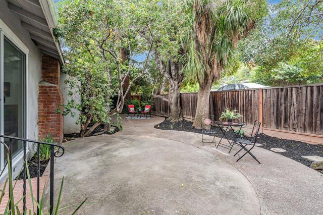 5010 Rio Vista Avenue, San Jose CA: https://media.crmls.org/mediaz/a294b45c-533f-4b41-b33e-4652ce962601.jpg