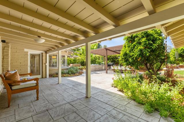 690 Torwood Lane, Los Altos CA: https://media.crmls.org/mediaz/a2952cea-4d31-4132-b8e7-fb0b71024f58.jpg