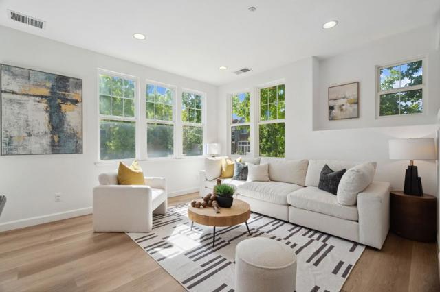 4440 Rivermark Parkway, Santa Clara CA: https://media.crmls.org/mediaz/a29569dd-3c5f-4c12-8d78-f4af44840947.jpg