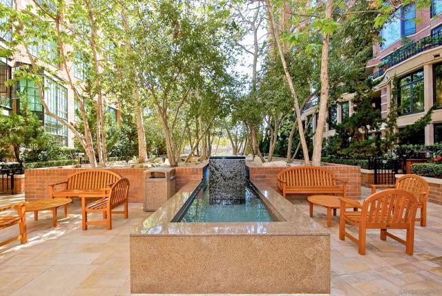 500 W Harbor Dr, San Diego CA: https://media.crmls.org/mediaz/a2958a2d-aa45-49e5-9c78-3c564b019f04.jpg