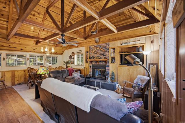 Detail Gallery Image 8 of 47 For 23413 Knapps Cutoff, Crestline,  CA 92325 - 1 Beds | 1 Baths