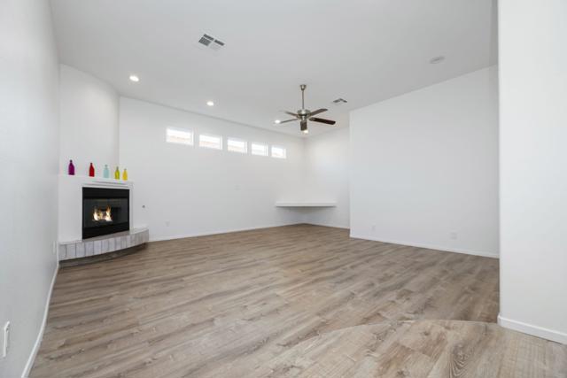 53967 Avenida Navarro, La Quinta CA: https://media.crmls.org/mediaz/a2966af3-23c6-4b52-a80f-152b97dcdc1f.jpg