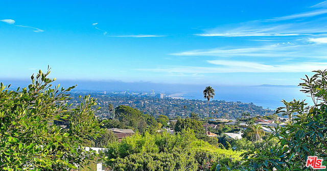 Drew Fenton | 1127 Lachman Lane Pacific Palisades CA | MLS: 6876305