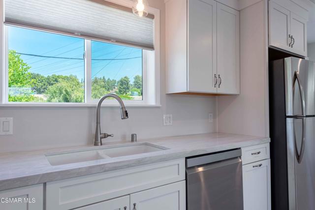 1499 Calle Morera, Thousand Oaks CA: https://media.crmls.org/mediaz/a296f887-6db7-4167-b3a0-ab4c029f9daa.jpg