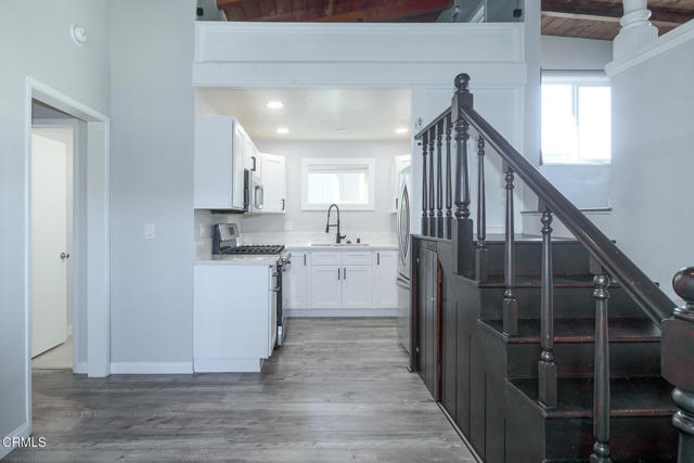 Detail Gallery Image 3 of 23 For 288 Cahuenga Dr, Oxnard,  CA 93035 - 2 Beds | 2 Baths