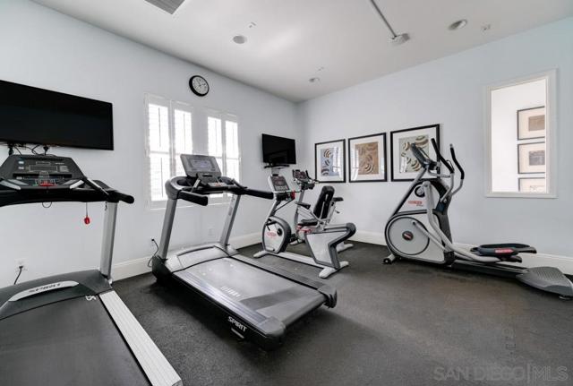 4314 Star Path Way, Oceanside CA: https://media.crmls.org/mediaz/a298545e-881e-46c5-8398-9117ec7c16f0.jpg