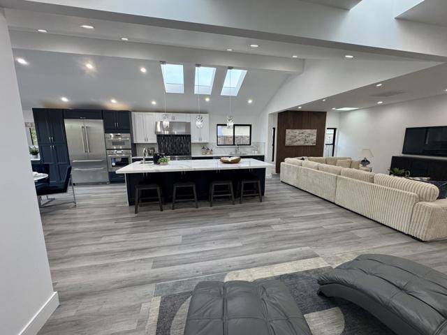 3211 Pentland Court, San Jose CA: https://media.crmls.org/mediaz/a2986637-8591-41b8-8017-7ad205c4307b.jpg