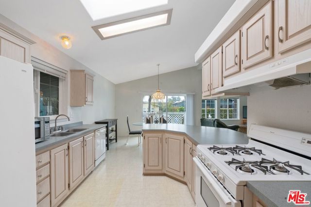 241 Paradise Cove Road photo 5