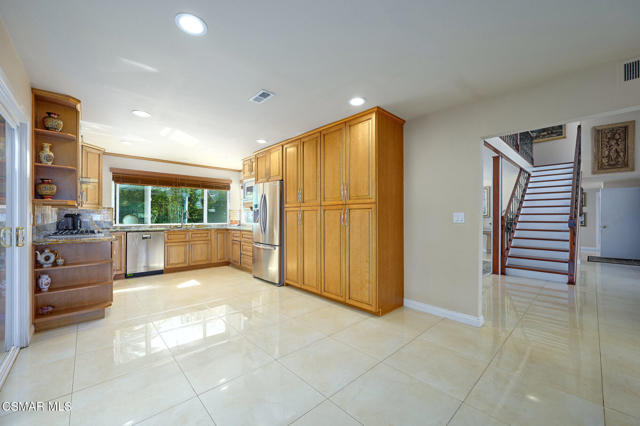 1568 Aspenwall Road, Westlake Village CA: https://media.crmls.org/mediaz/a2994e6e-272b-4023-93e4-18fab3005c64.jpg