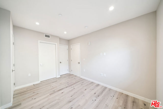 1226 S Bedford Street, Los Angeles CA: https://media.crmls.org/mediaz/a2995762-c747-4870-b257-aaa1004b7c65.jpg