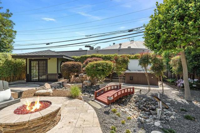 1943 Kentucky Street, Redwood City CA: https://media.crmls.org/mediaz/a299e251-244e-4140-82a1-6c6c986fff36.jpg