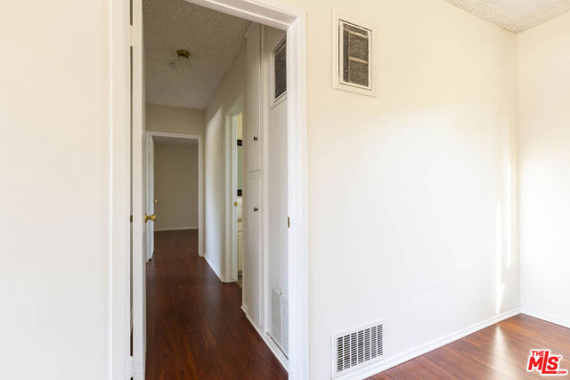 10803 Otsego Street, North Hollywood CA: https://media.crmls.org/mediaz/a29ab0cb-b321-40b7-a5c8-6e7df11b7385.jpg