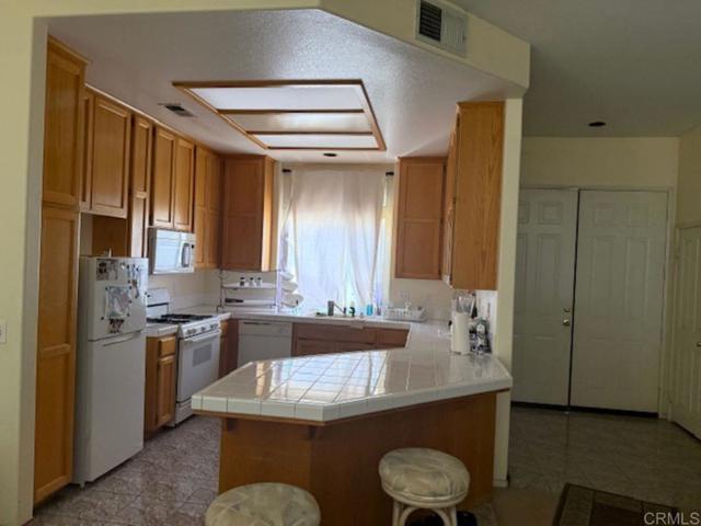 Detail Gallery Image 24 of 37 For 2117 Descanso Dr, Calexico,  CA 92231 - 4 Beds | 2 Baths