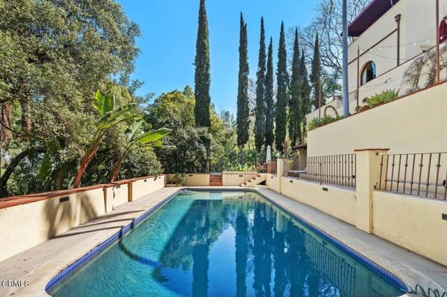 Detail Gallery Image 28 of 40 For 200 Fern Dr, Pasadena,  CA 91105 - 5 Beds | 6/2 Baths