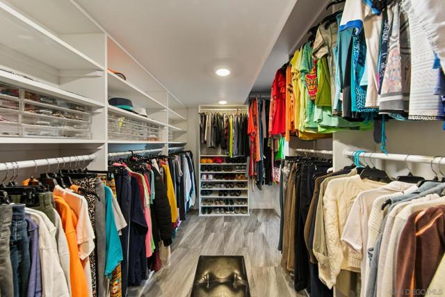 5030 Helix Ter, La Mesa CA: https://media.crmls.org/mediaz/a29c3c3b-8f50-46db-a5a0-d5a35a9fad1b.jpg